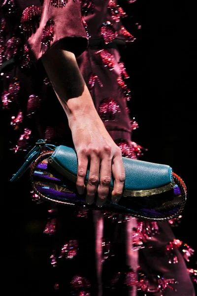 Look 9